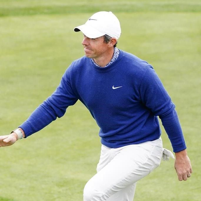 Scheffler holds WM Phoenix Open lead, Taylor 2 shots back